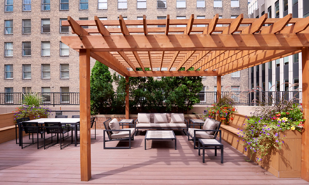 outdoor plaza at the metro apartments